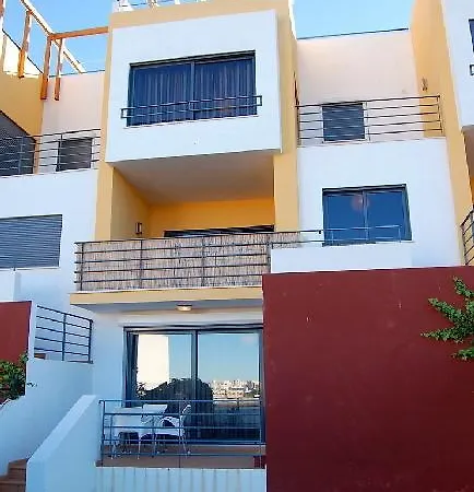 Casa Marinha - Vitor's Village بيت للعطل